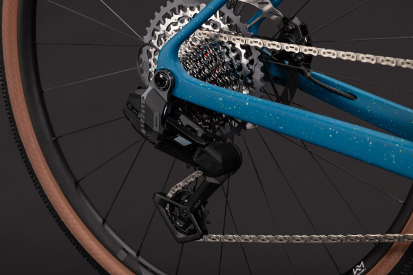 Cube Nuroad Hybrid C:62 EXC 400X tropicalteal´n´black 28" 2027 Elektromos Gravel Kerékpár - kék