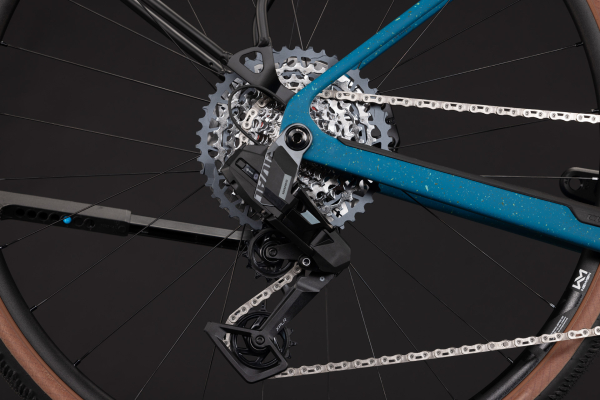Cube Nuroad Hybrid C:62 EXC 400X FE tropicalteal´n´black 28" 2027 Elektromos Gravel Kerékpár - kék