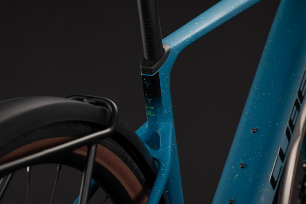 Cube Nuroad Hybrid C:62 EXC 400X FE tropicalteal´n´black 28" 2027 Elektromos Gravel Kerékpár - kék