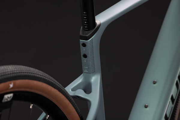 Cube Nulane Hybrid C:62 Race 400X seagrey´n´black 28" 2027 Elektromos Gravel Kerékpár - szürke