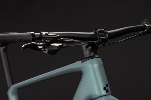 Cube Nulane Hybrid C:62 Race 400X seagrey´n´black 28" 2027 Elektromos Gravel Kerékpár - szürke