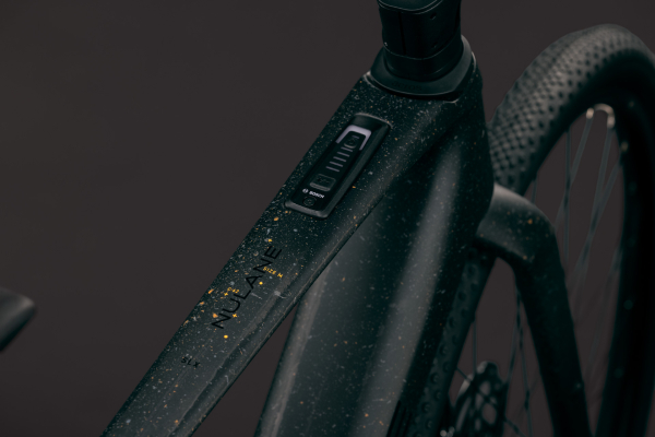 Cube Nulane Hybrid C:62 SLX 400X mineralblack´n´orange 28" 2027 Elektromos Gravel Kerékpár - fekete