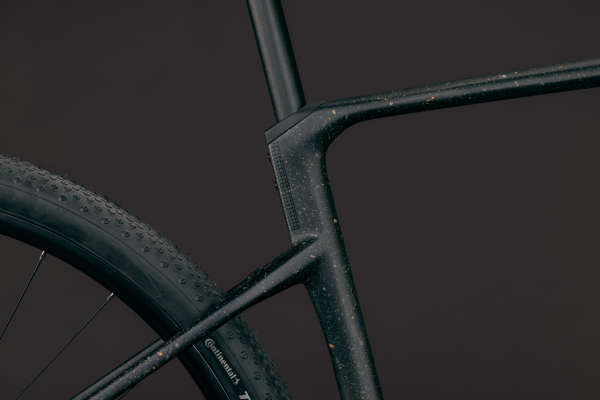 Cube Nulane Hybrid C:62 SLX 400X mineralblack´n´orange 28" 2027 Elektromos Gravel Kerékpár - fekete