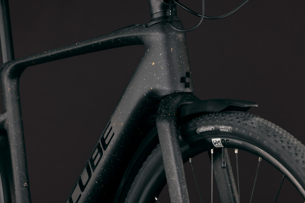 Cube Nulane Hybrid C:62 SLX 400X FE mineralblack´n´orange 28" 2027 Elektromos Gravel Kerékpár - fekete