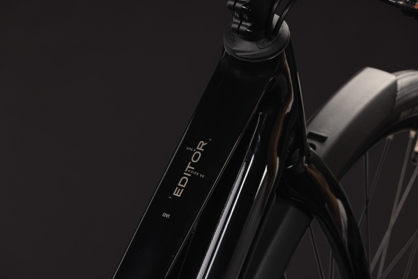Cube Editor Hybrid ONE 360 FE black´n´irongrey 28" 2027 Elektromos Light Hardtail MTB Trapeze Kerékpár - fekete