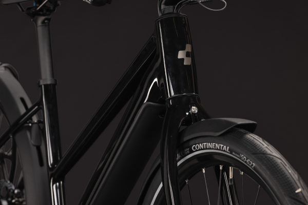 Cube Editor Hybrid ONE 360 FE black´n´irongrey 28" 2027 Elektromos Light Hardtail MTB Trapeze Kerékpár - fekete