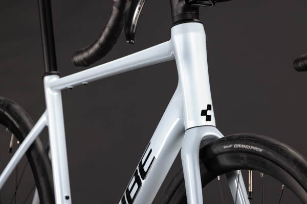 Cube Attain Race glacier´n´black 28" 2027 Országúti Kerékpár - fehér