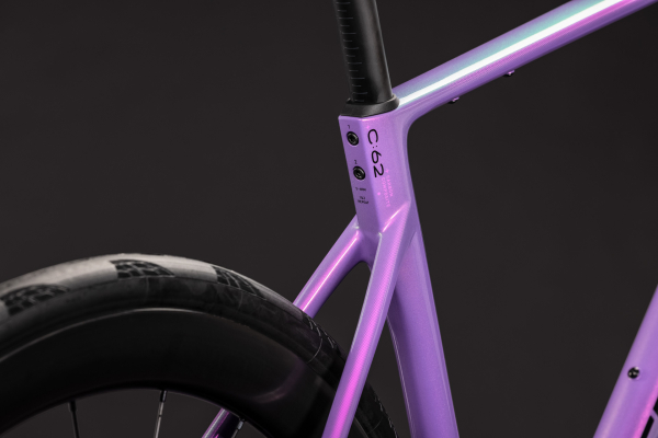 Cube Attain C:62 SLT cosmicpurple´n´black 28" 2027 Országúti Kerékpár - pink