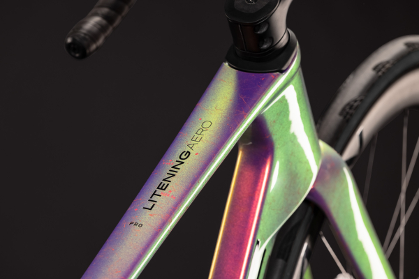 Cube Litening AERO C:68X Pro beamfibre´n´black 28" 2027 Országúti Kerékpár - korall