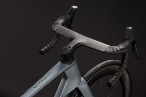 Cube Litening AERO C:68X SLT slategrey´n´prizm 28" 2027 Országúti Kerékpár - szürke