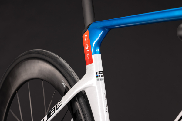 Cube Litening AERO C:68X SLT teamline 28" 2027 Országúti Kerékpár - fehér