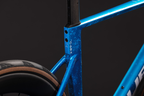 Cube Litening AIR C:68X Race bluetwister´n´prizm 28" 2027 Országúti Kerékpár - kék