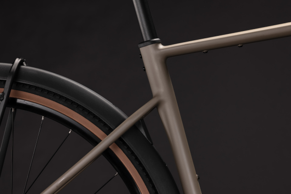 Cube Nuroad ONE FE wood´n´grey 28" 2027 Országúti Kerékpár - barna