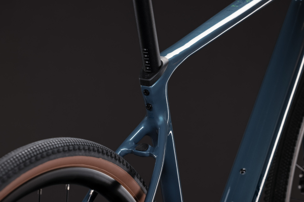 Cube Nuroad Pro taiga´n´blue 28" 2027 Országúti Kerékpár - sötétkék