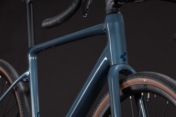 Cube Nuroad Pro taiga´n´blue 28" 2027 Országúti Kerékpár - sötétkék