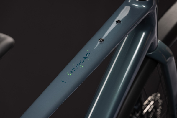 Cube Nuroad Pro FE taiga´n´blue 28" 2027 Országúti Kerékpár - sötétkék