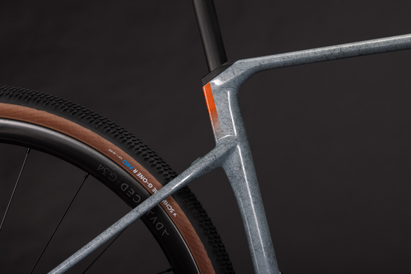 Cube Nuroad C:62 EXC wolf´n´fibre 28" 2027 Országúti Kerékpár - szürke