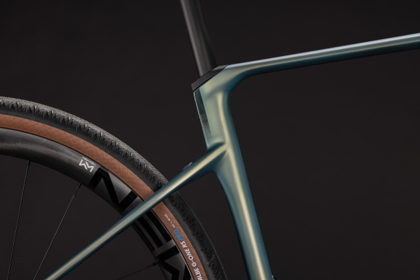 Cube Nuroad C:62 Race jungali´n´black 28" 2027 Országúti Kerékpár - kék