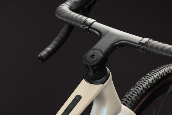 Cube Nuroad C:62 SLX glintsand´n´black 28" 2027 Országúti Kerékpár - világosszürke