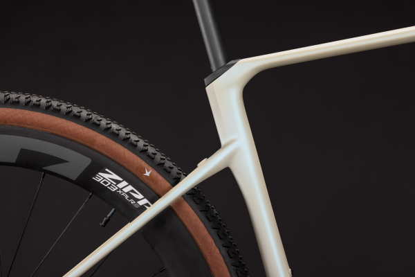 Cube Nuroad C:62 SLX glintsand´n´black 28" 2027 Országúti Kerékpár - világosszürke