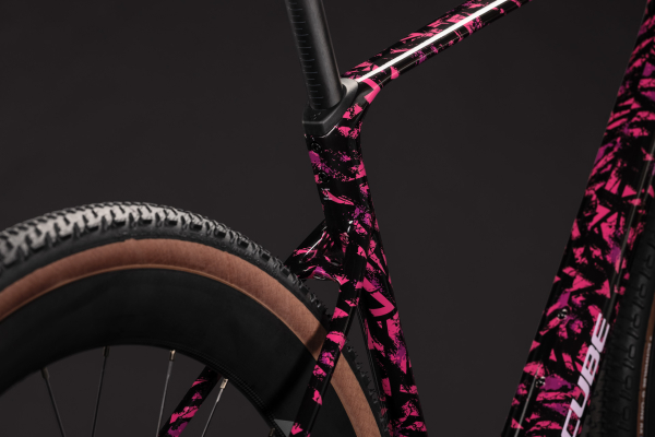 Cube Nuroad C:62 SLX pinkaction´n´black 28" 2027 Országúti Kerékpár - lila