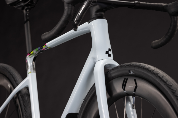 Cube Nuroad C:62 SLT glacier´n´magenta 28" 2027 Országúti Kerékpár - szürke