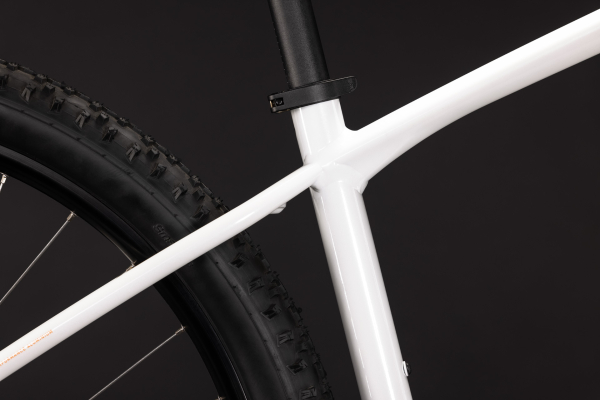 Cube Aim ONE metallicwhite´n´black 29" 2027 Hardtail Mountain Bike Kerékpár - fehér