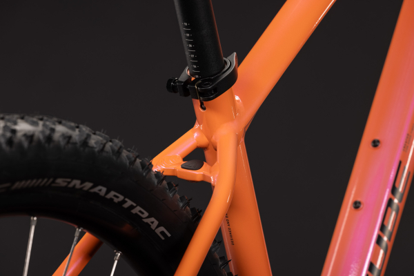 Cube Aim ONE salmon´n´black 29" 2027 Hardtail Mountain Bike Kerékpár - narancssárga