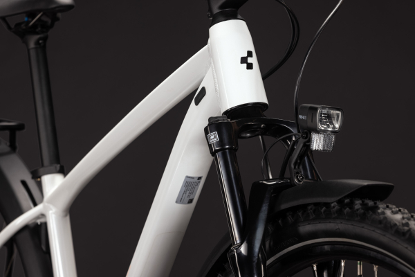 Cube Aim ONE FE metallicwhite´n´black 29" 2027 Hardtail Mountain Bike Kerékpár - fehér