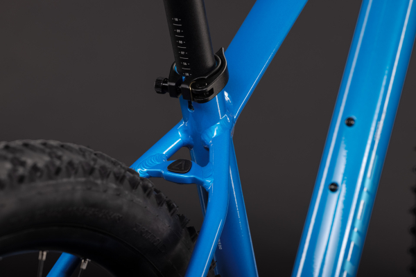 Cube Aim Pro topasblue´n´blue 29" 2027 Hardtail Mountain Bike Kerékpár - kék