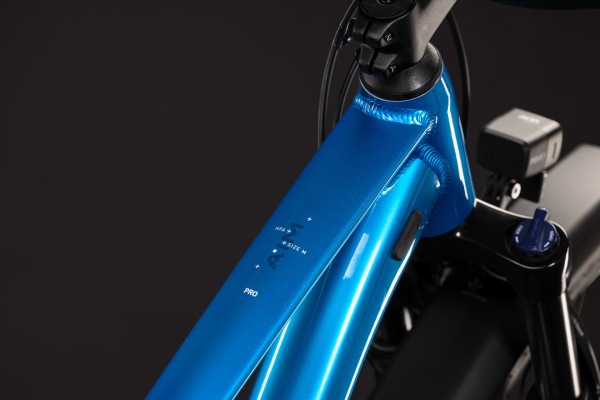 Cube Aim Pro FE topasblue´n´blue 29" 2027 Hardtail Mountain Bike Kerékpár - kék