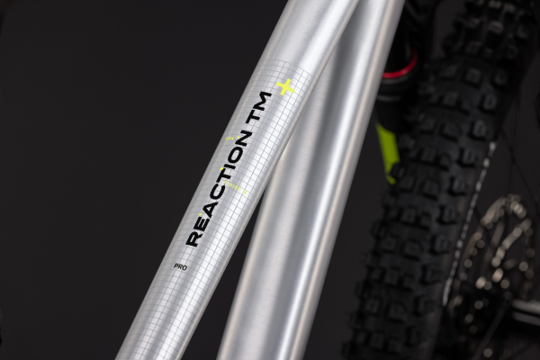 Cube Reaction TM Pro raw´n´black 27,5" 2027 Hardtail Mountain Bike Kerékpár - szürke
