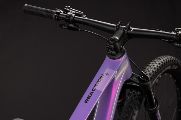 Cube Reaction C:62 Pro cosmicpurple´n´black 29" 2027 Hardtail Mountain Bike Kerékpár - pink
