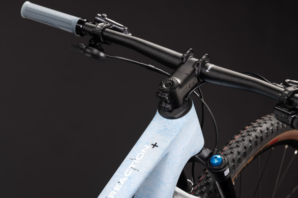 Cube Reaction C:62 Race oceanbreeze´n´white 29" 2027 Hardtail Mountain Bike Kerékpár - világoskék