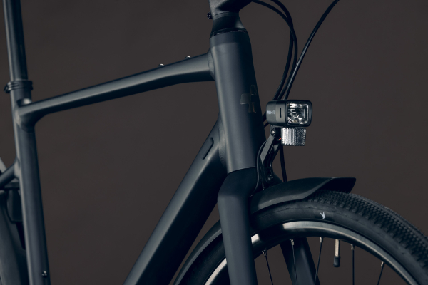Cube Nulane Pro FE night´n´chrome 28" 2027 Fittness Kerékpár - fekete