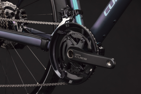 Cube Nulane Race FE smaragdgrey´n´prizm 28" 2027 Fittness Kerékpár - lila