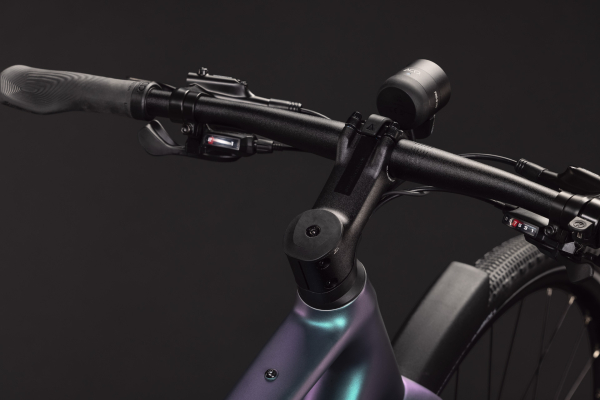 Cube Nulane Race FE smaragdgrey´n´prizm 28" 2027 Fittness Kerékpár - lila