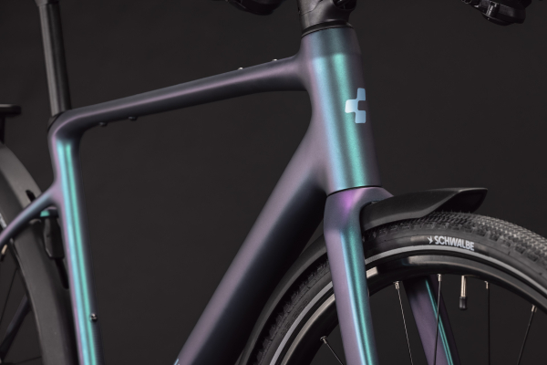 Cube Nulane Race FE smaragdgrey´n´prizm 28" 2027 Fittness Kerékpár - lila