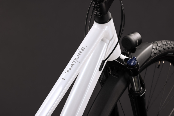 Cube Nature Pro FE metallicwhite´n´reflex 28" 2027 Offroad Cross Trekking Trapeze Kerékpár - fehér