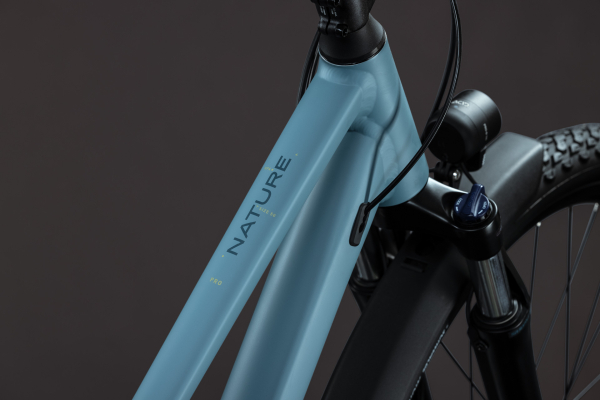 Cube Nature Pro FE surfblue´n´blue 28" 2027 Offroad Cross Trekking Trapeze Kerékpár - kék