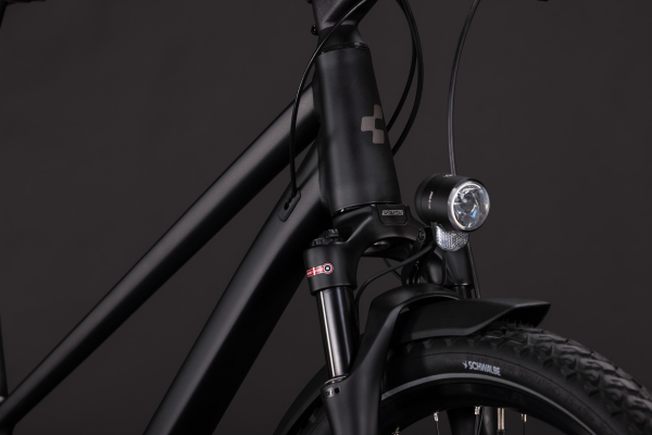 Cube Nature EXC FE grey´n´chrome 28" 2027 Offroad Cross Trekking Trapeze Kerékpár - sötétszürke