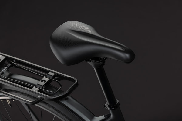 Cube Kathmandu ONE blackforest´n´chrome 28" 2027 Onroad Trekking Trapeze Kerékpár - fekete