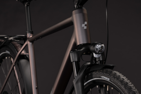 Cube Kathmandu SLX mysticgraphite´n´reflex 28" 2027 Onroad Trekking Kerékpár - sötétkék