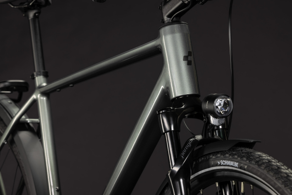 Cube Kathman flashgrey´n´chrome<br /> 28" 2027 Onroad Trekking Kerékpár - szürke