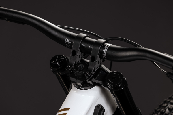 Cube TWO15 Race powdergold´n´black 29/27,5 coll Fully Mountain Bike Kerékpár - fehér