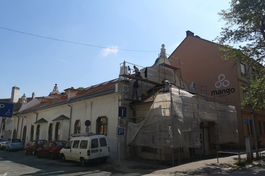 Üzletünkben a külső felújítás ideje alatt is szeretettel látunk Benneteket!